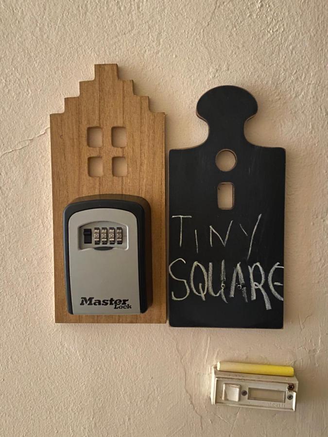 Tiny Square Apartment นาฟปาคตอส ภายนอก รูปภาพ